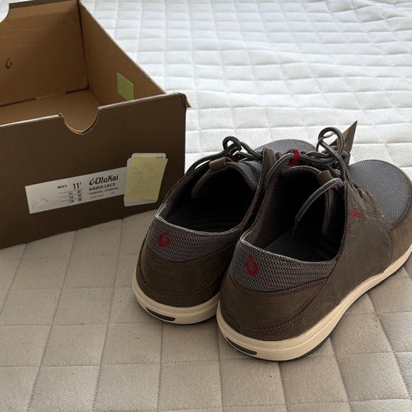 OluKai Men\'s Makia Lace Brown and Gray Sneakers